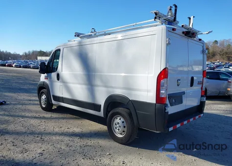 2020 Ram Promaster 1500 Low Roof 136 Wb из США, поврежденный, VIN 3C6TRVAG5LE130094